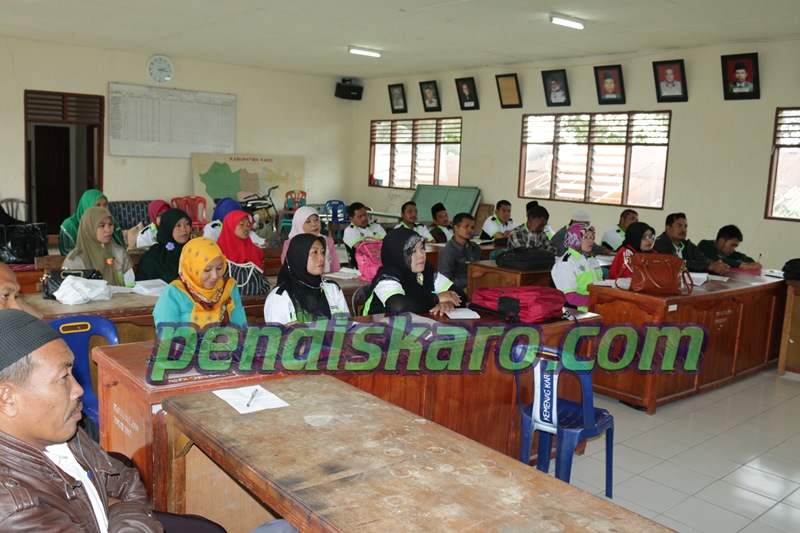 PARA Peserta kegiatan Rapat Koordinasi Seksi Pendis Karo di Aula H. Sulaiman Tarigan Kabanjahe, Kamis (29/1)